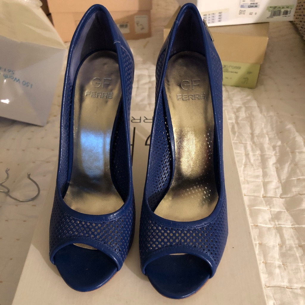 Gf Ferre Peep Toe Heels